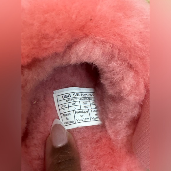 Pink UGG Slippers - Picture 9 of 11
